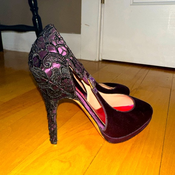Vintage Betsy Johnson Pumps - Picture 1 of 8